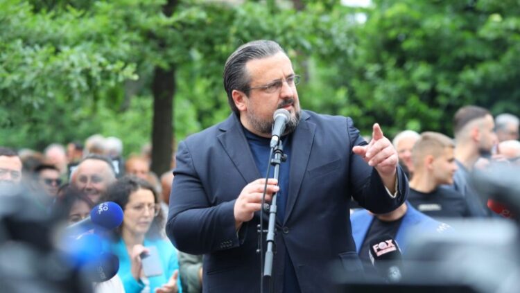 PD këmbëngul: Këshilli Bashkiak të degjojë Veliajn para se ta shkarkojë