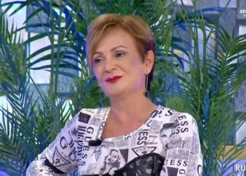 “Djali lindi me kancer”/ Historia e aktores shqiptare: Vajza i dhuroi palcën dhe jetën