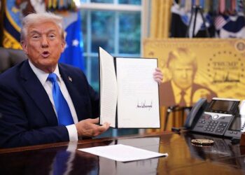 SHBA, Trump vendos tarifë prej 100 mijë dollarësh për vizat e punës për punonjës të kualifikuar