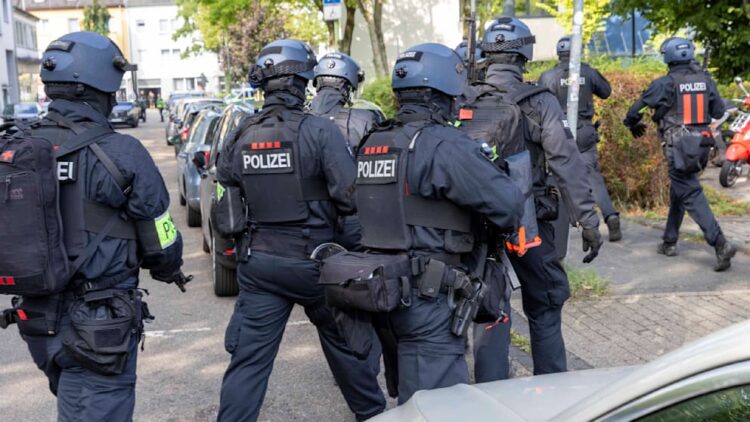 Gjermani/ 18-vjeçari nga Kosova plagos me thikë mësuesen, policia e vret gjatë ndjekjes