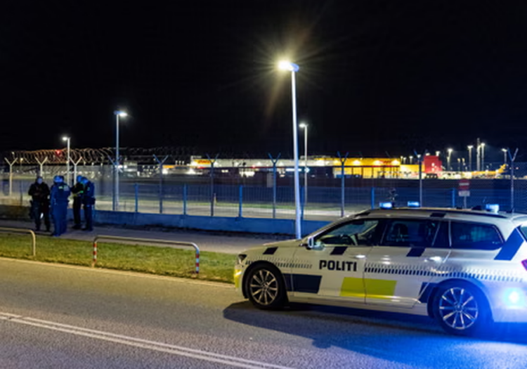 Dronët mbi aeroporte, Danimarka në gatishmëri, mund të aktivizojë Nenin 4 të NATO-s