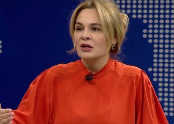 Kryemadhi plas “bombën”: Me paratë e lobimit “blemë” 9 deputetë të PD-së për reformën në drejtësi