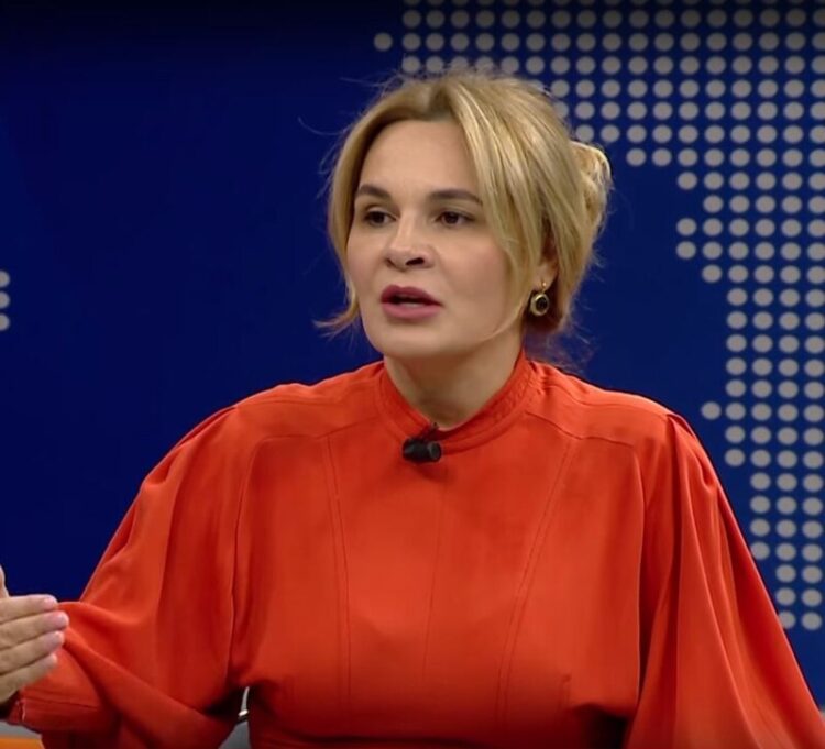 Kryemadhi plas “bombën”: Me paratë e lobimit “blemë” 9 deputetë të PD-së për reformën në drejtësi