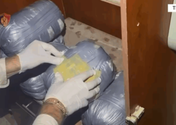 Video – Zbulohet magazina e drogës në Tiranë, 5 të arrestuar (Emri)