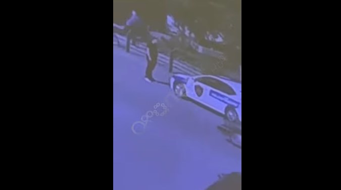 Shoferi i prokurorit Alfred Shehu kërcënoi efektivin e rrugores, policia: Gardisti nxorri armën