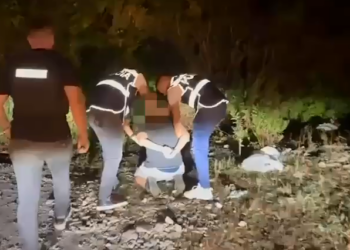 Tiranë/ I riu kapet i armatosur me pistoletë, tenton të arratiset sapo sheh Policinë