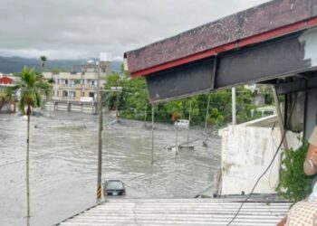 Përmbytje e rrëshqitje masive dheu nga tajfuni Ragasa në Tajvan, autoritete raportojnë 14 viktima dhe 30 të zhdukur