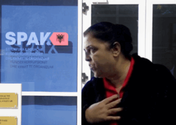 Ura që “e tradhtoi”: Kryetarja e Bashkisë Tropojë përfundon në gjykatë për korrupsion