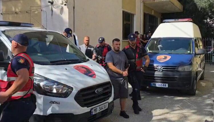 Krijuan skeme piramidale online, Gjykata vendos: Burg për 4 të arrestuarit, 2 detyrim paraqitje