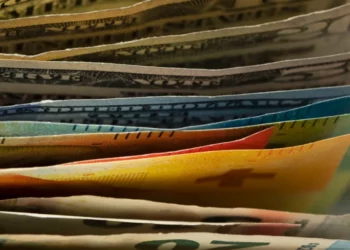 Zvicra ndërpret ndihmën e huaj për Shqipërinë