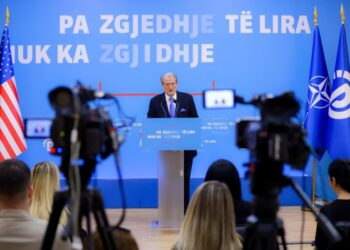 Berisha: Rama të japë sa më parë dorëheqjen! S’mund të drejtosh edhe vendin edhe kartelet e drogës