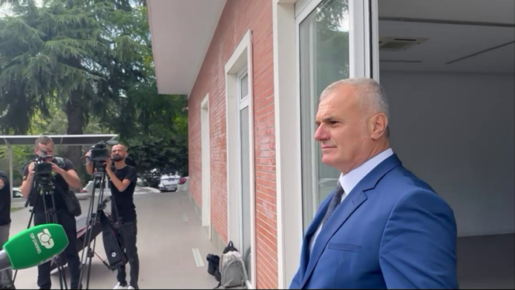 “Berisha gaboi rëndë”, Leskaj kundër zgjedhjes së Bardhit si kryetar i grupit parlamentar të PD