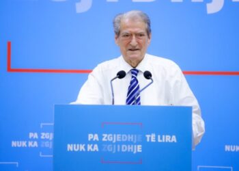 Berisha: FBI të hetojë udhëtimet me charter të Ramës me Alex Soros-in