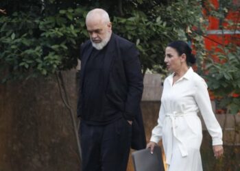 Rama cakton Belinda Ballukun drejtuese të fushatës për bashkinë e Tiranës