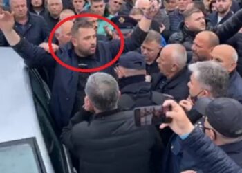 Dënohet me burg për manipulim tenderësh Denis Xholi, ish-bashkëpunëtor i Lefter Allës