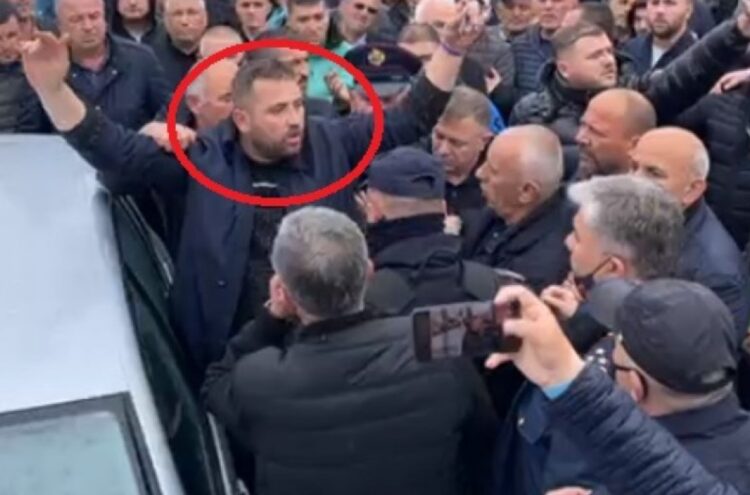 Dënohet me burg për manipulim tenderësh Denis Xholi, ish-bashkëpunëtor i Lefter Allës