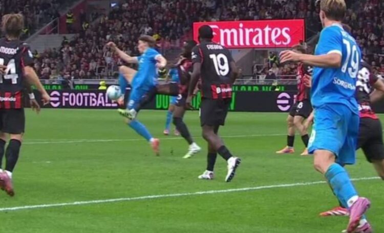 Debate për albitrimin pas fitores së Milanit, të gjithë ish-gjyqtarët: Napolit iu mohua penalltia