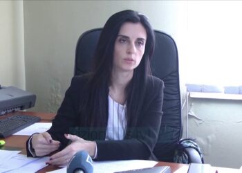 Durrës/Kryebashkiakja Sako pranon dorëheqjet e 5 administratorëve, emëron pasuesit në katër njësi