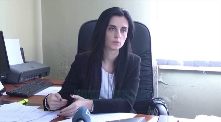 Durrës/Kryebashkiakja Sako pranon dorëheqjet e 5 administratorëve, emëron pasuesit në katër njësi
