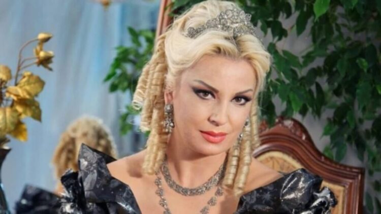 Incident në Teatrin e Operas, sopranoja Eva Golemi rrëzohet në skenë dhe dërgohet në spital