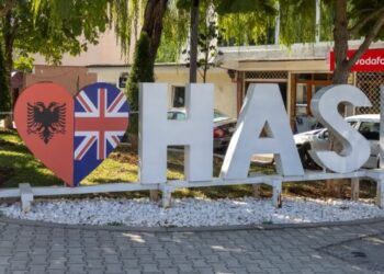 Reportazh i ‘The Sun’: Fshati shqiptar që po zbrazet nga emigracioni