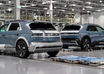 Hetim për krime federale/ Bastisje në fabrikën e Hyundai në SHBA, arrestohen 475 punëtorë koreanë