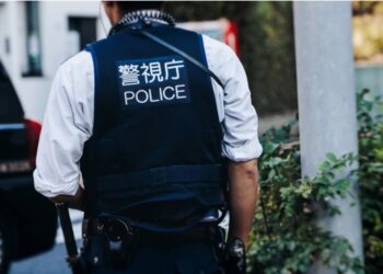 E mbajti trupin e vajzës në frigorifer për 20 vjet – arrestohet 75-vjeçarja në Japoni