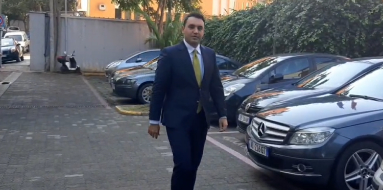 Denoncoi ish-drejtorët e Bashkisë së Tiranës, Belind Këlliçi paraqitet në SPAK