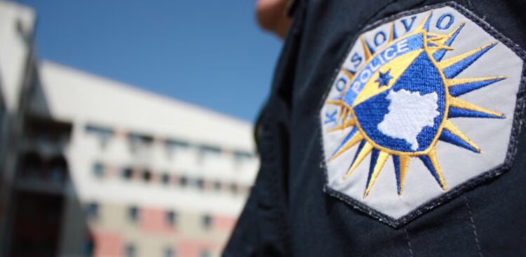 Zyrtari i Ujësjellësit “Gjakova” nën hetim: Prokuroria bastis shtëpinë dhe zyrat, dyshohet për korrupsion dhe mashtrim në prokurim