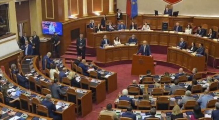 Kuvendi mblidhet të mërkurën, në rend dite përbërja e komisioneve të përhershme