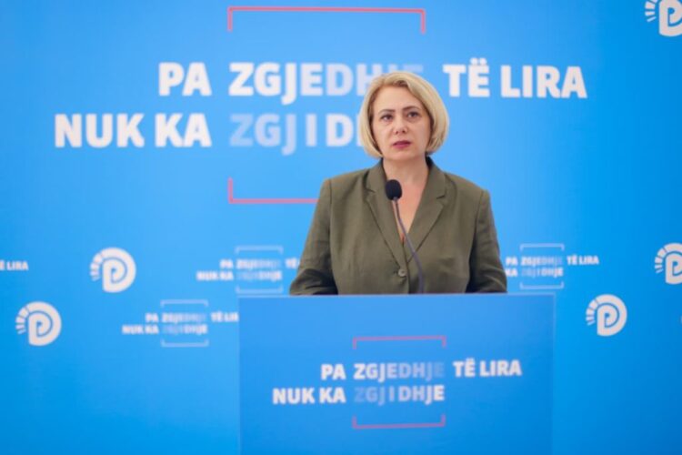 Sula: 900 shkolla të shndërruara në fantazma, Shqipëria ndodhet në prag shpërbërje