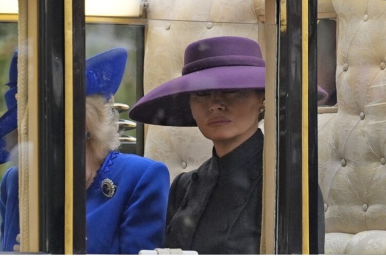 Vizita në Angli dhe kapelja e Melanisë. Cila është simbolika e saj?!