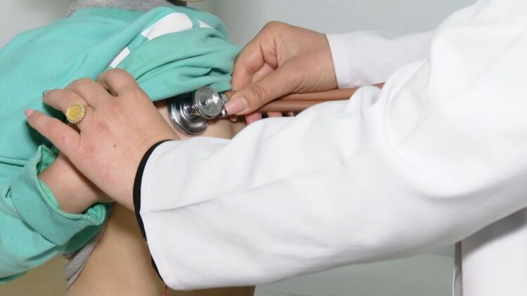 Fshatrat e juglindjes pa mjekë, 25% e tyre janë pensionistë, ‘zhduken’ mjekët e rinj