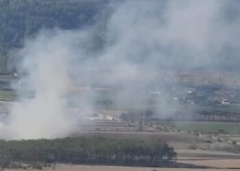 Denoncimi i deputetit/Digjen mbeturinat ne Varibop. Zjarrfikes dhe policia kane urdher te heshtin