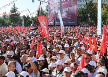 Protesta masive në Ankara, kërkuan dorëheqjen e presidentit Erdogan