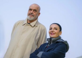 ‘Barku i Ramës dhe Ballukut nuk nginjet’, Këlliçi: Aeroporti i Vlorës po kyçet në çifligun e diktatorit…