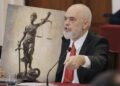 “Armiq të shtetit”: Kritikat e Ramës ndaj gjyqtarëve ngjallin shqetësime në Shqipëri dhe BE