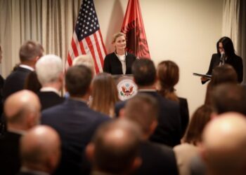 SHBA/Van Horn: Ndarja e pushteteve, liria e fjalës dhe sundimi i ligjit, themel besimi mes qeverise e popullit