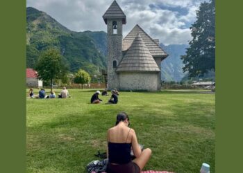 “Thethi i Rilindur”, ndërsa Tirana po mbytet në beton