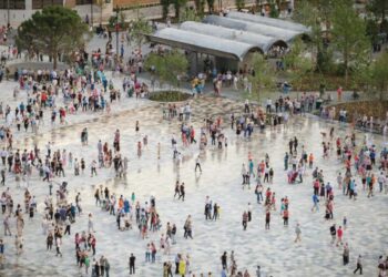 Turistët nuk e “zëvendësojnë” ikjen e shqiptarëve, ngadalësohet konsumi