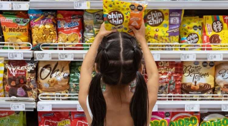 UNICEF: Për herë të parë, obeziteti tek fëmijët kalon nënpeshën në nivel global