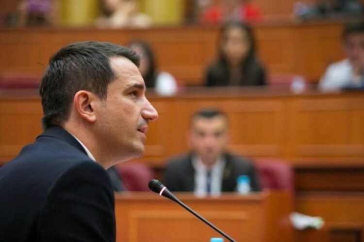 Sot vendoset fati i Veliajt, a do ta zbatojë Këshilli Bashkiak urdhrin e Ramës?