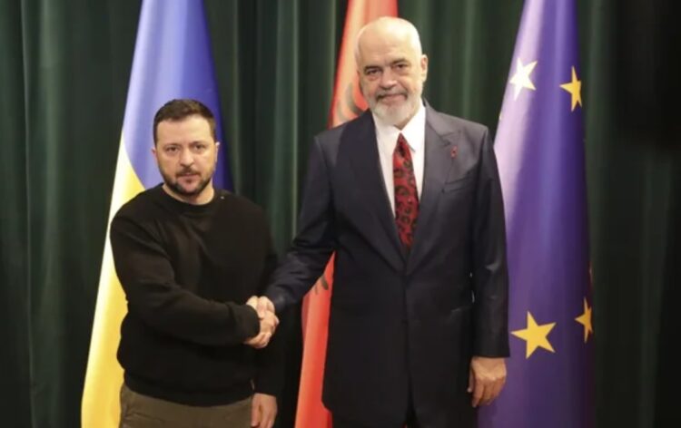Zelensky mesazh urimi për Ramën: I uroj suksese në ambicien për integrimin evropian të Shqipërisë