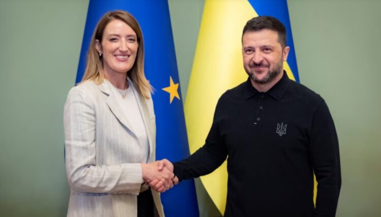 Zelensky: Presim një fond prej 3.5 miliardësh për armë amerikane për ta vazhduar luftën kundër Rusisë