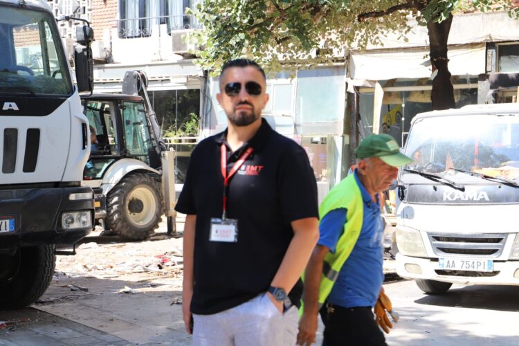 Kërcënoi me jetë drejtorin e IMT-së në Tiranë, shoqërohet 61-vjeçari