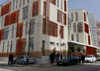 Skandal në gjyq/ Arrestohet avokati se kundërshtoi provën e prokurorit, ja çfarë zbuloi kamera e sigurisë