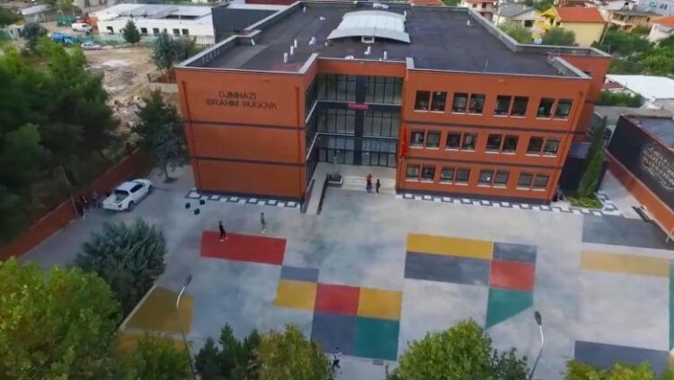 Dy nxënës plagosen rëndë pas sherrit në Kamëz/ Si po dështon arsimi dhe siguria në shkolla