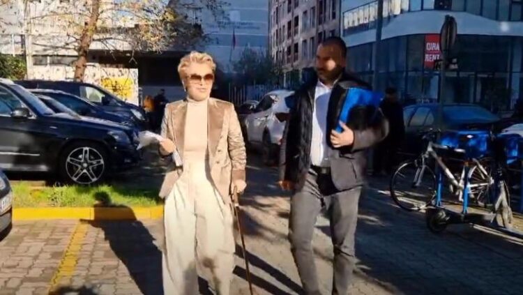 Dhunoi punonjësin e sigurisë në Gjykatën e Vlorës, Apeli liron nga arresti shtëpiak me garanci pasurore avokatin e Monika Kryemadhit