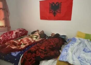 Naftëtarët e ‘Bankers’ në grevë prej 10 ditësh, qytetarët protestë te Ministria e infrastrukturës