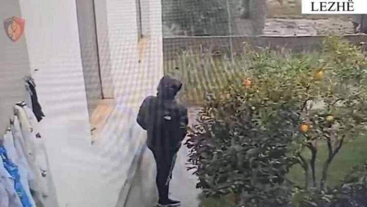 Lezhë/ Vodhi bizhuteri me vlerë 300 mijë lekë të rinj, arrestohet 24-vjeçari! I shiti në një argjendari në Shkodër (EMRI)